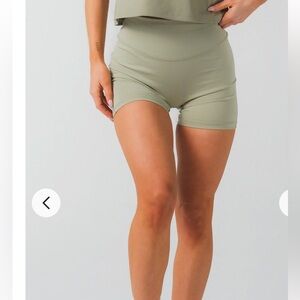 ACTA women’s biker short in sage - NEW